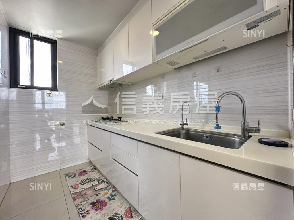 傲視絕景五華悅房屋室內格局與周邊環境