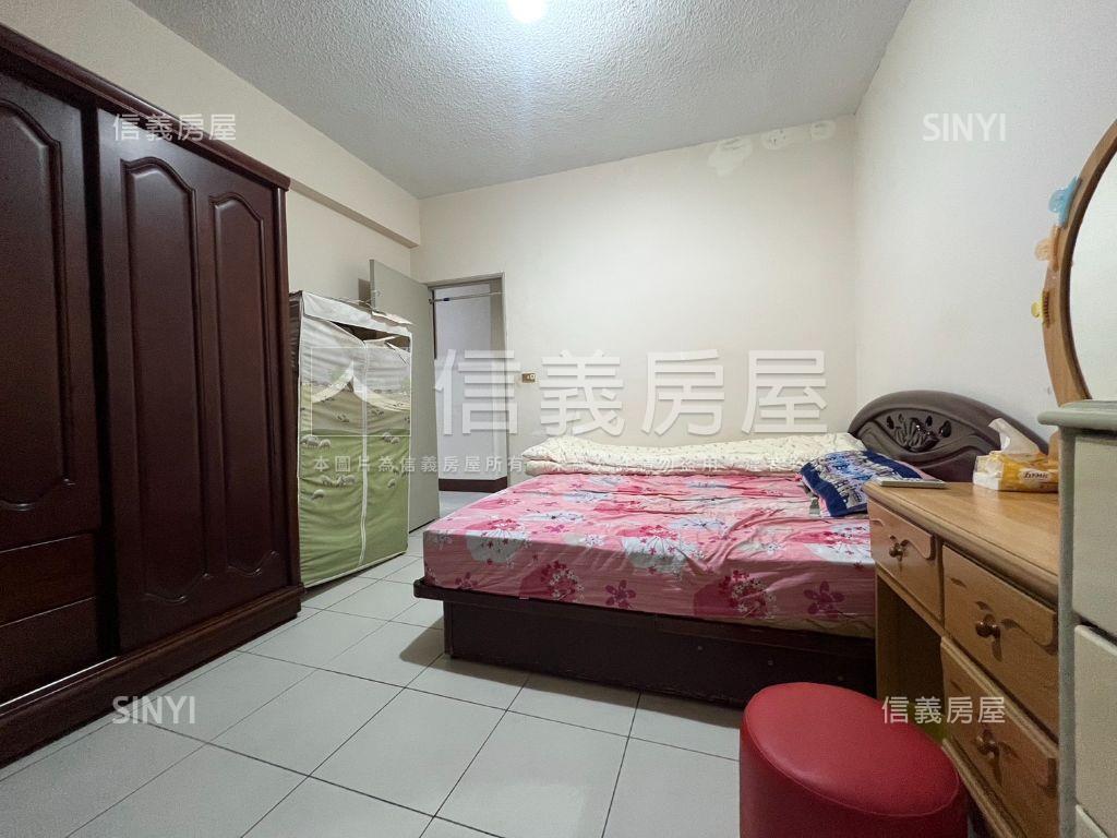 景安捷運✦方正公寓二樓房屋室內格局與周邊環境