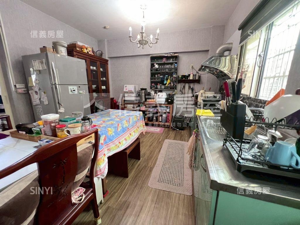 陽光｜小資兩房平車房屋室內格局與周邊環境