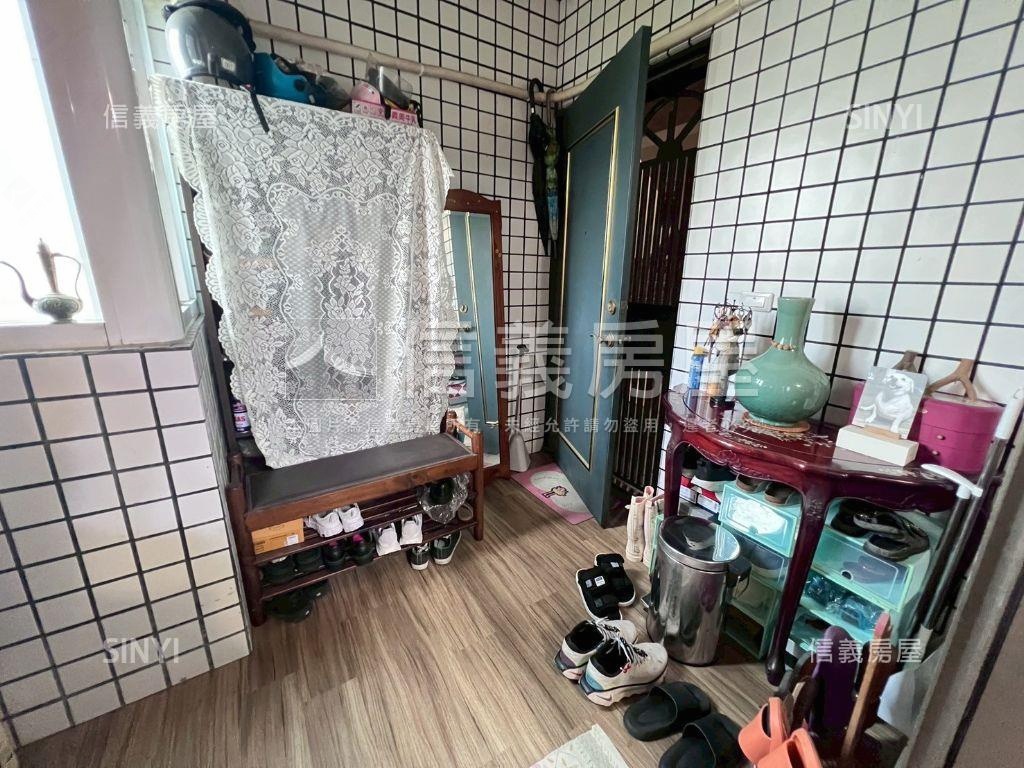 陽光｜小資兩房平車房屋室內格局與周邊環境