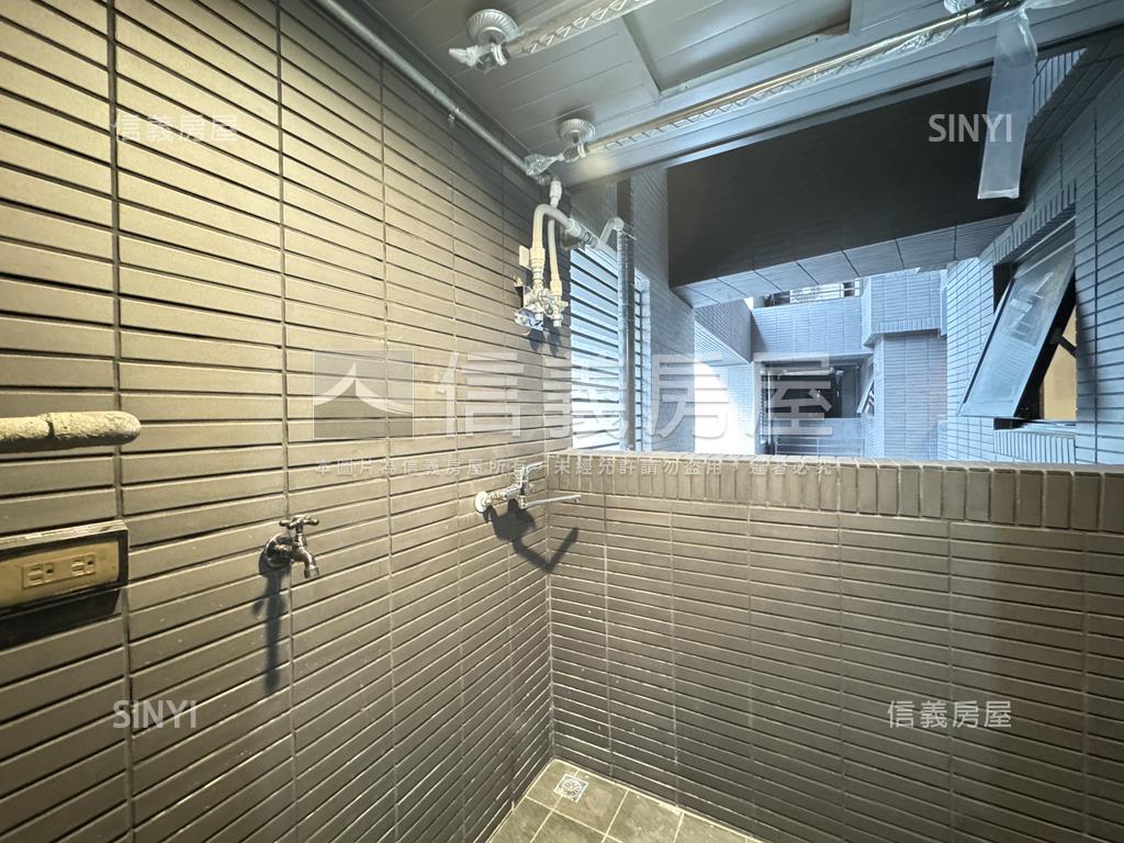 日日禾鋼骨１０樓兩房兩衛房屋室內格局與周邊環境