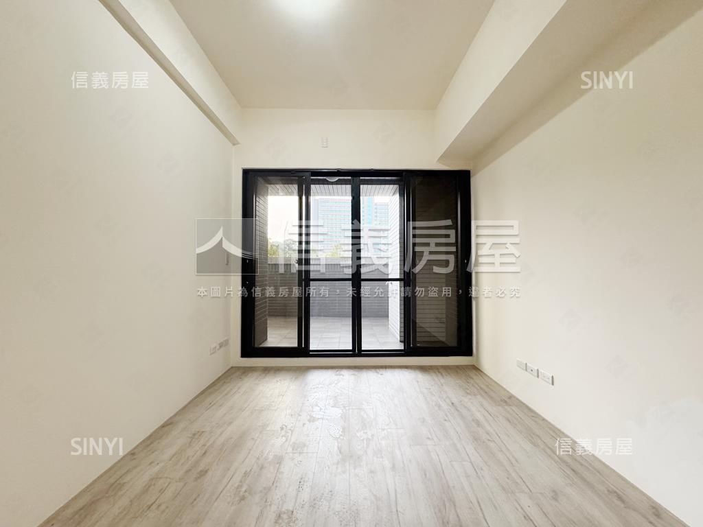 彩玉大露臺三房車位房屋室內格局與周邊環境