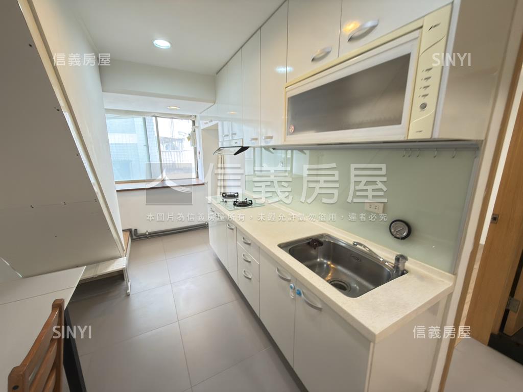 大安捷運低總價電梯頂加房屋室內格局與周邊環境