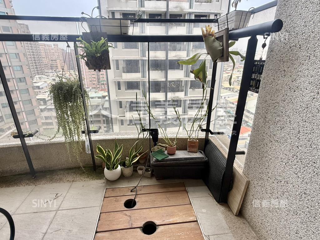 蛋黃區國聚質感大兩房平車房屋室內格局與周邊環境