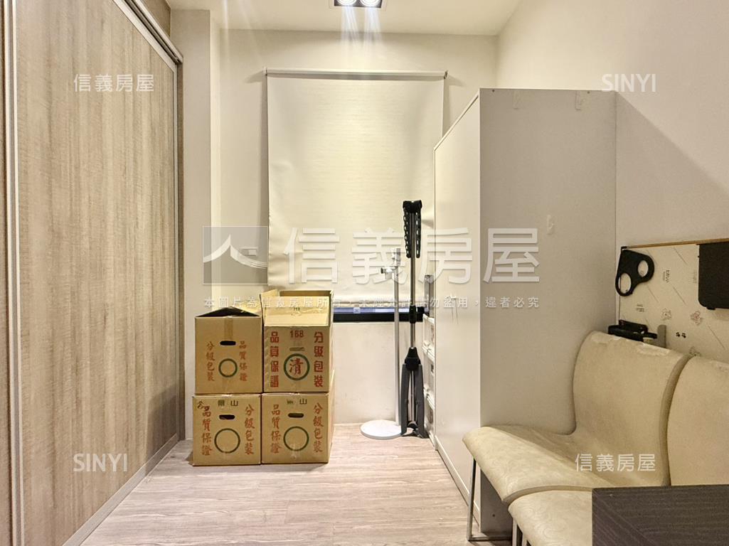蛋黃區國聚質感大兩房平車房屋室內格局與周邊環境