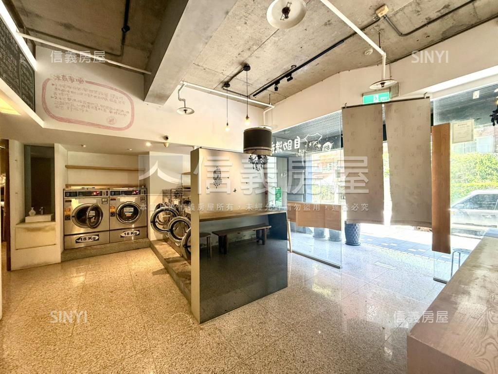 內湖稀有一樓可住可店房屋室內格局與周邊環境