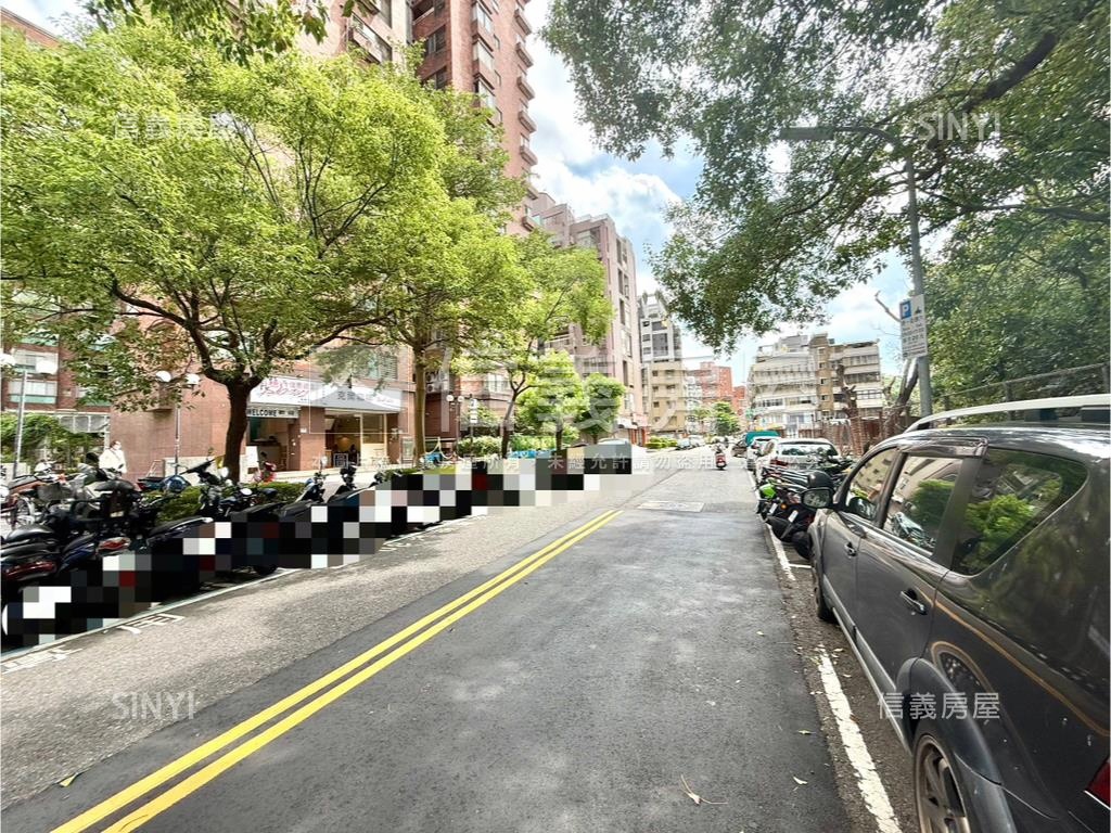 內湖稀有一樓可住可店房屋室內格局與周邊環境