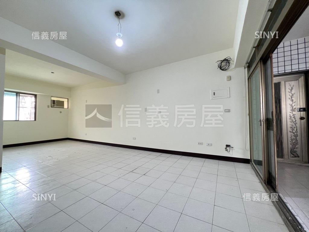 中華商圈平車採光房房屋室內格局與周邊環境
