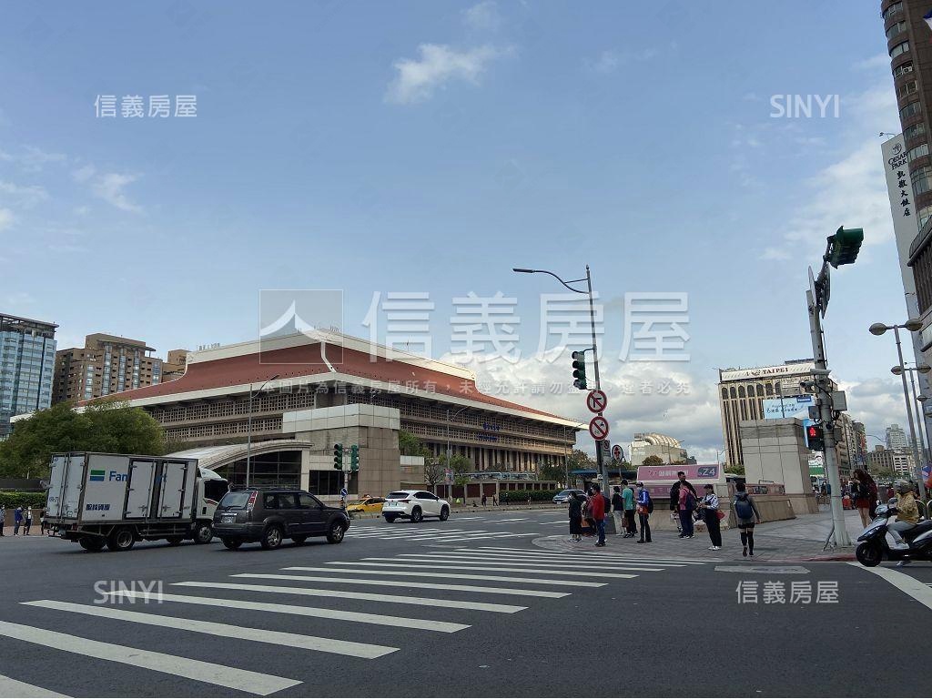 台北車站五鐵共構美宅房屋室內格局與周邊環境