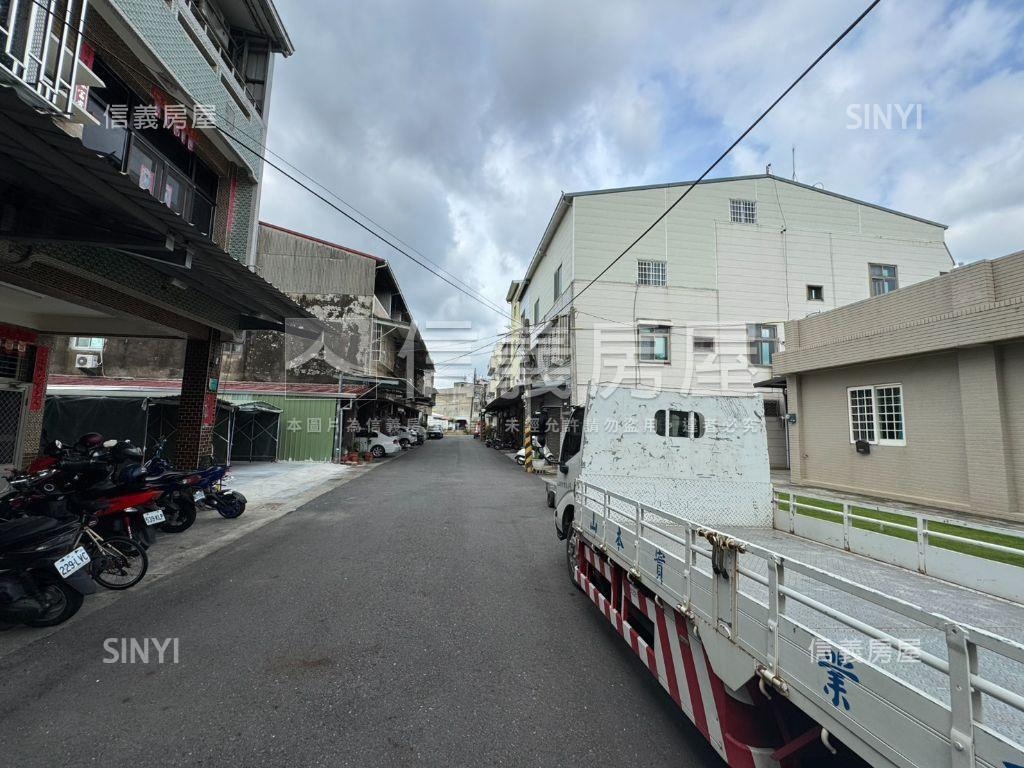 山上區土地B房屋室內格局與周邊環境
