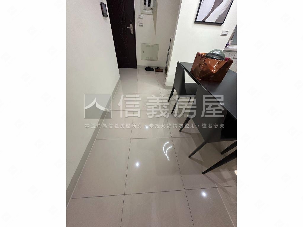 急售新灣區三房平車房屋室內格局與周邊環境
