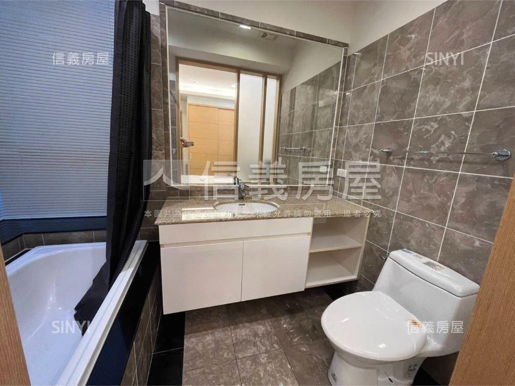 電梯三房有裝潢好停車房屋室內格局與周邊環境