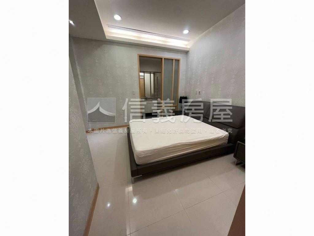 電梯三房有裝潢好停車房屋室內格局與周邊環境