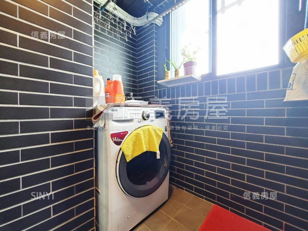 新潤海灣朝南美裝３房房屋室內格局與周邊環境