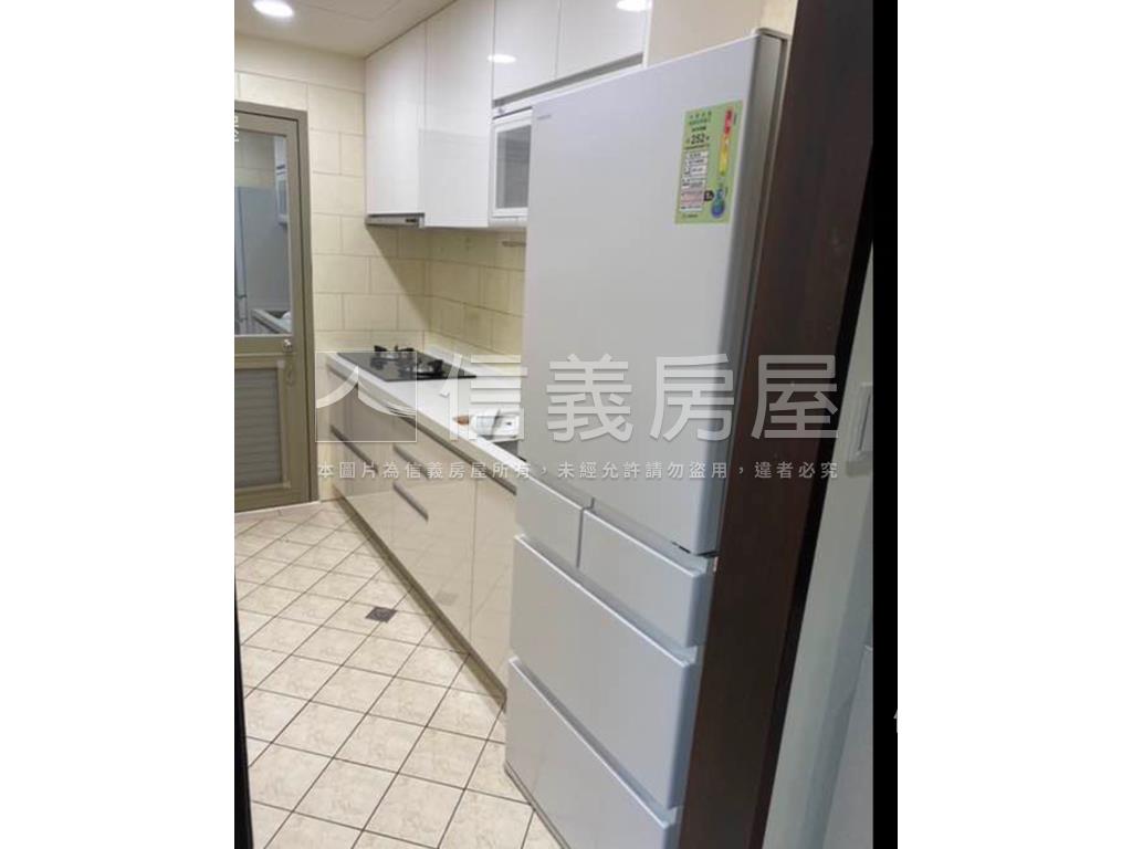 十八甲景觀典雅三房車位房屋室內格局與周邊環境