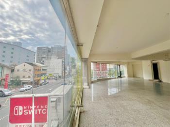 夯！近火車站角窗樓店