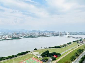 擁河景觀天下天匯三房車位