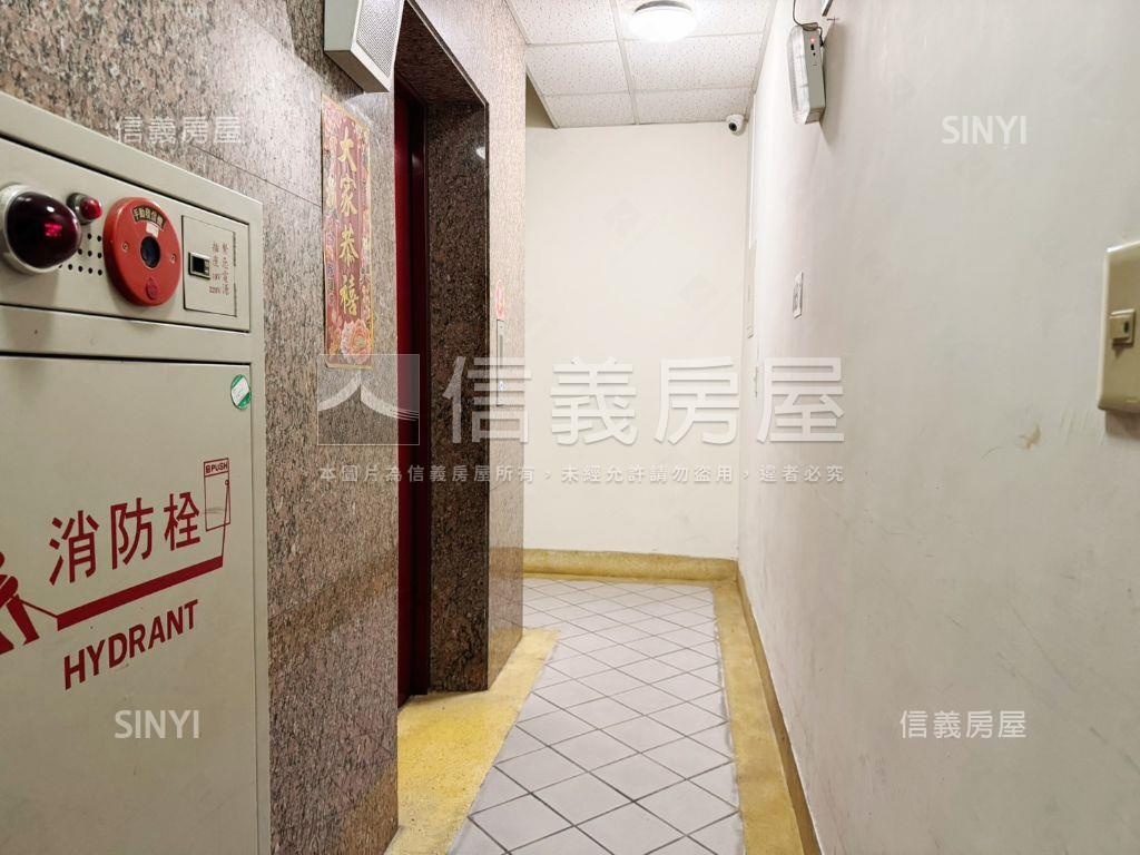 內科港墘路精選大樓車位房屋室內格局與周邊環境