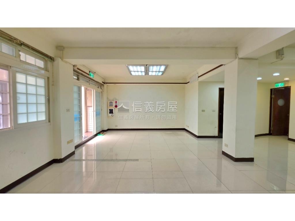中正國中住辦一樓房屋室內格局與周邊環境