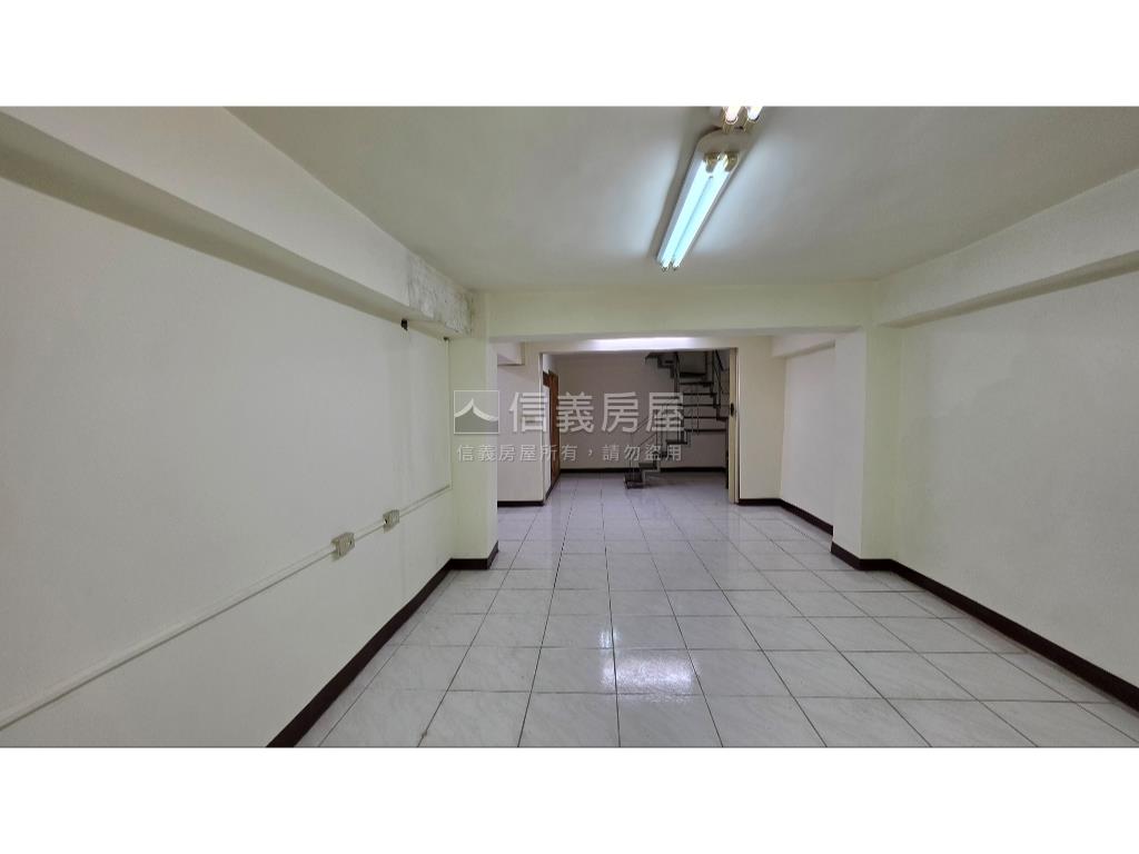 中正國中住辦一樓房屋室內格局與周邊環境