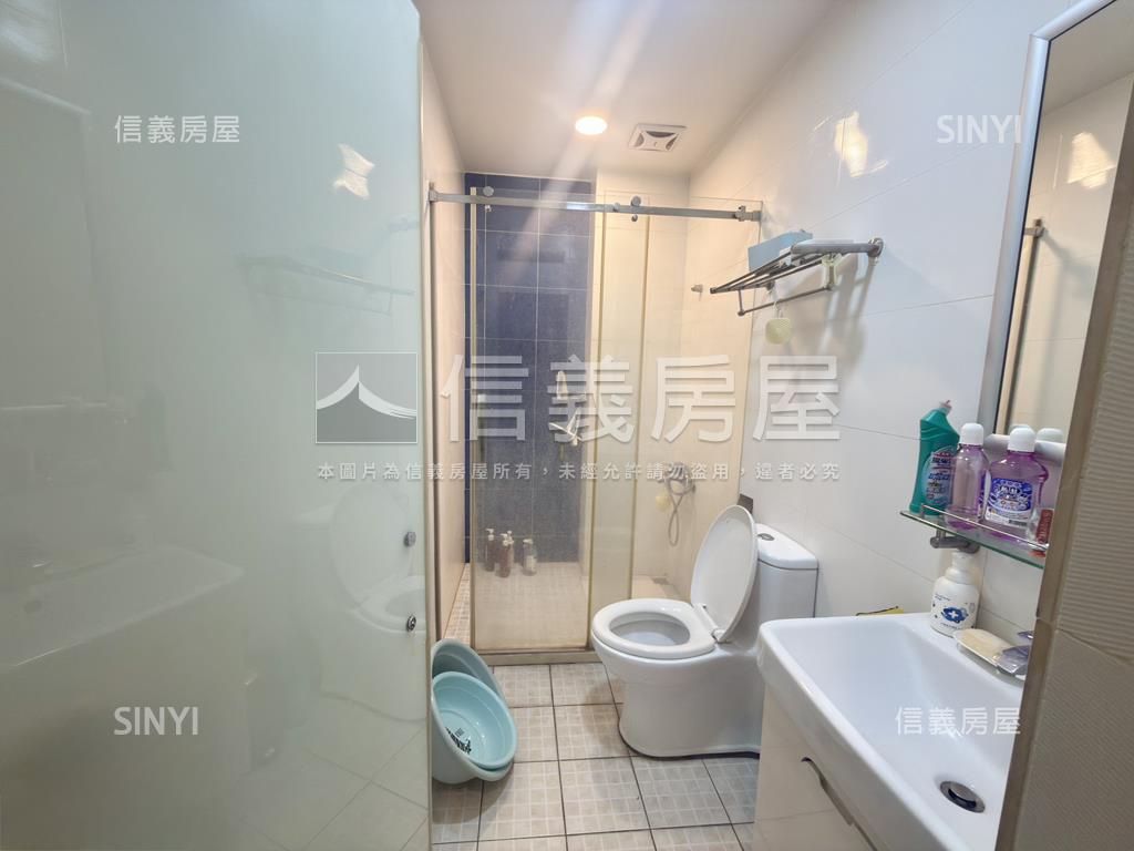 近巴克禮間間套房傳統美透房屋室內格局與周邊環境