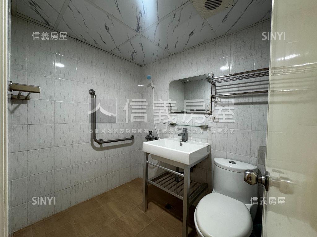 柳川河畔旁３房平車房屋室內格局與周邊環境