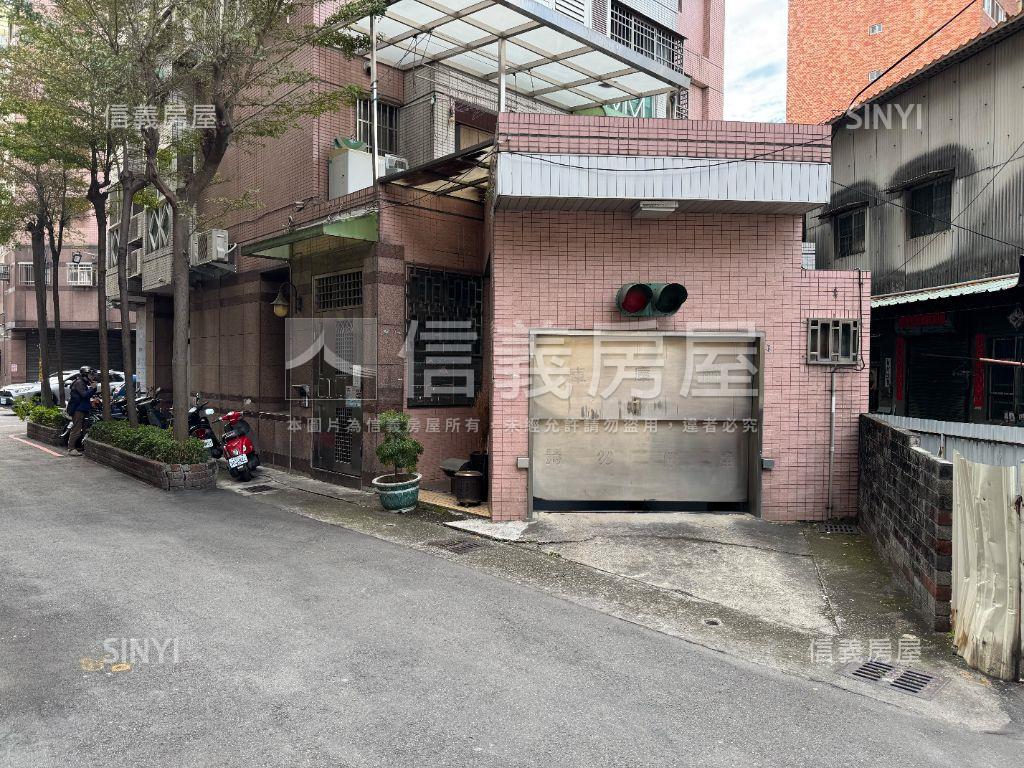 柳川河畔旁３房平車房屋室內格局與周邊環境