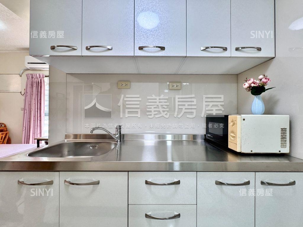 【巨蛋捷運】小資美宅房屋室內格局與周邊環境