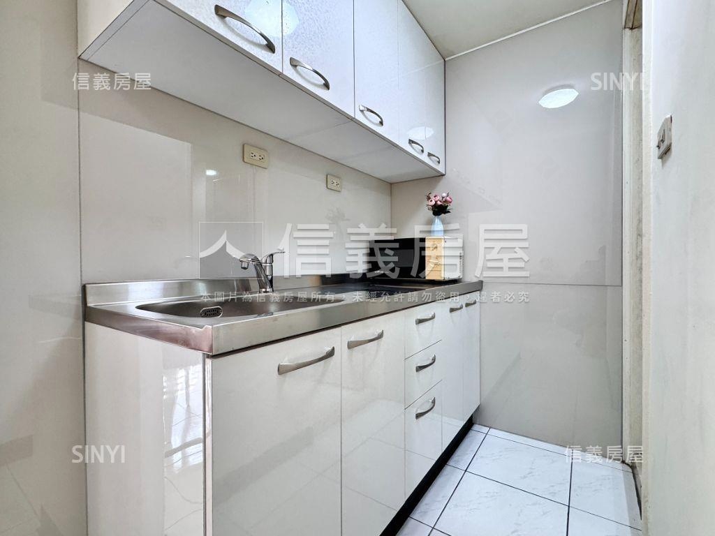 【巨蛋捷運】小資美宅房屋室內格局與周邊環境