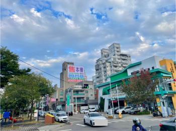 國美館整棟電梯店套