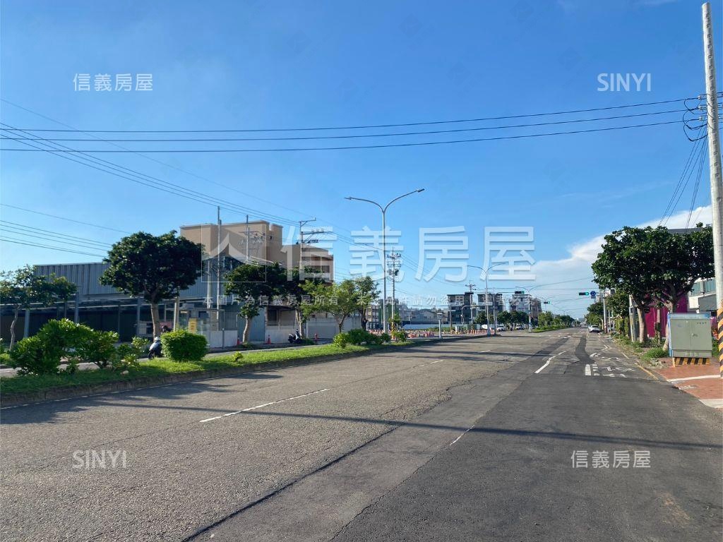 近童綜和臨路車庫透天房屋室內格局與周邊環境