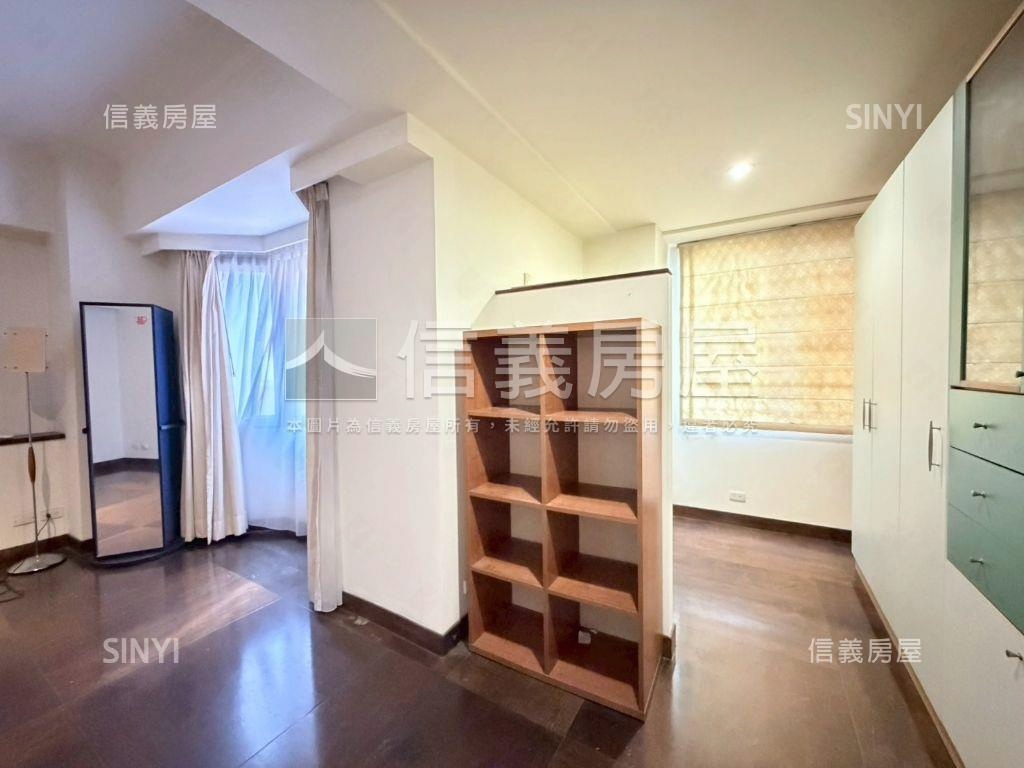 小資首選長榮吉邸平面車位房屋室內格局與周邊環境