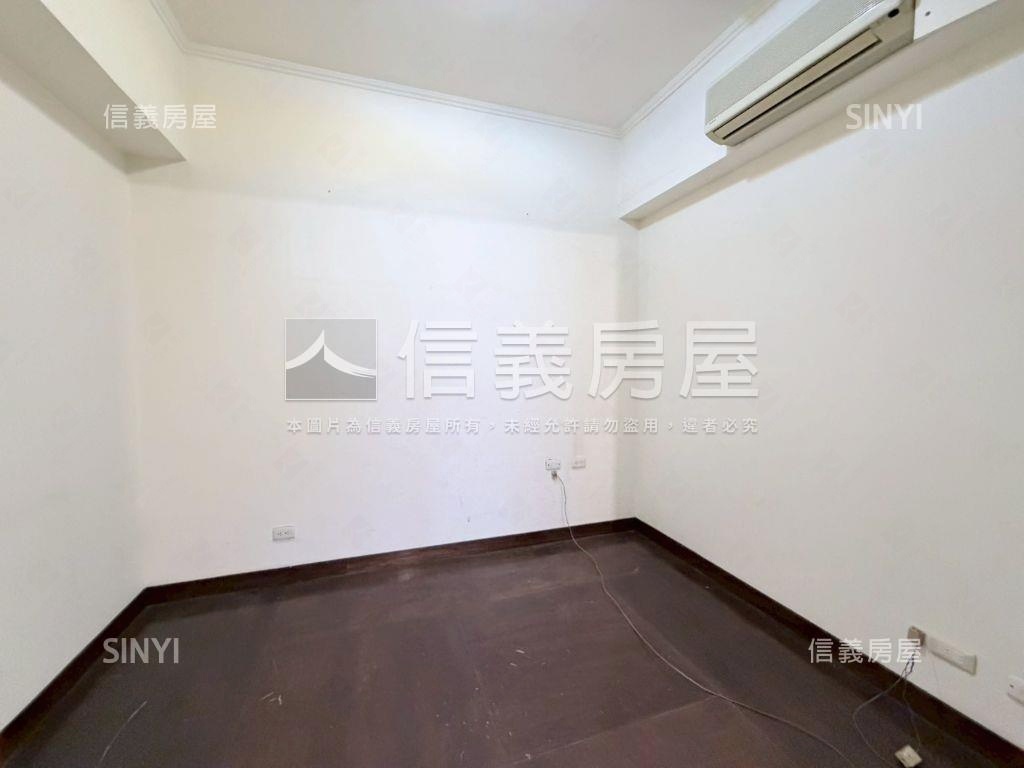 小資首選長榮吉邸平面車位房屋室內格局與周邊環境