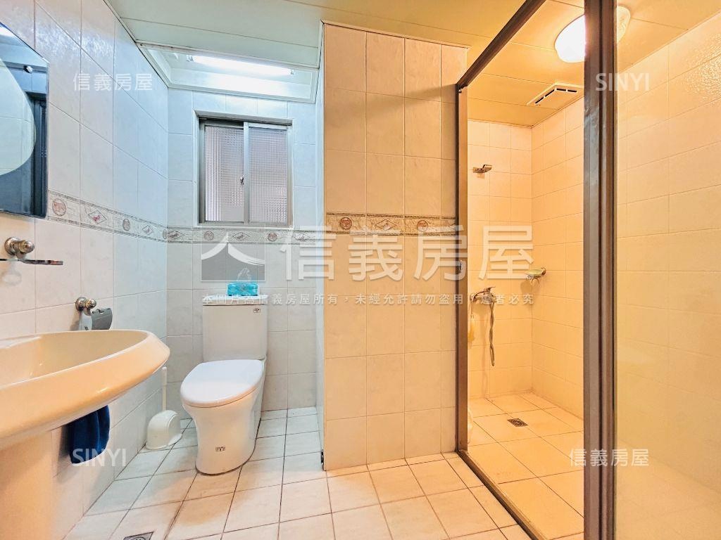 小資首選長榮吉邸附車位房屋室內格局與周邊環境