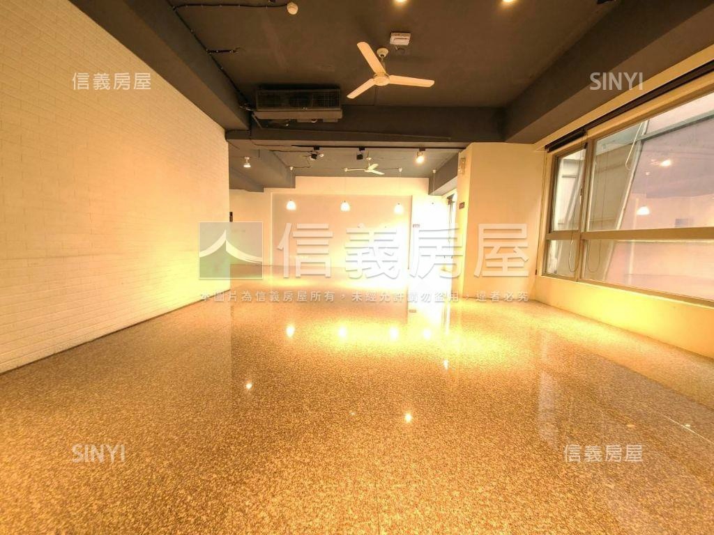 青海河南路口燙金熱鬧店面房屋室內格局與周邊環境