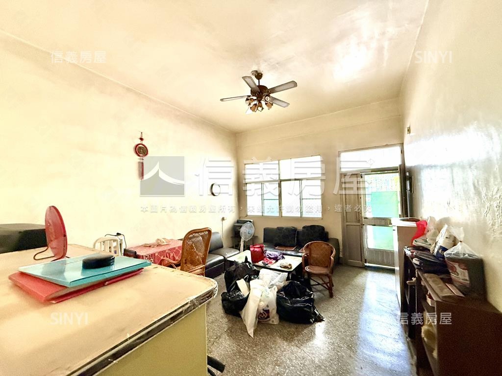 Ｒ１５捷運崇德巷透房屋室內格局與周邊環境