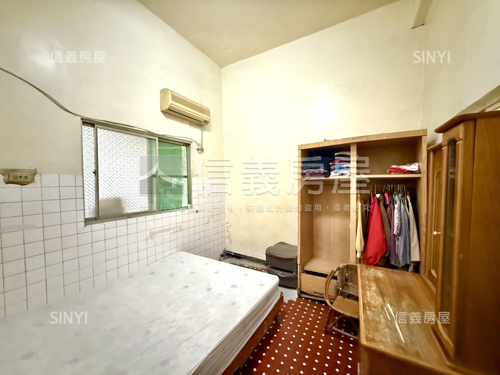 Ｒ１５捷運崇德巷透房屋室內格局與周邊環境