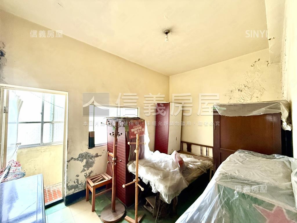 Ｒ１５捷運崇德巷透房屋室內格局與周邊環境