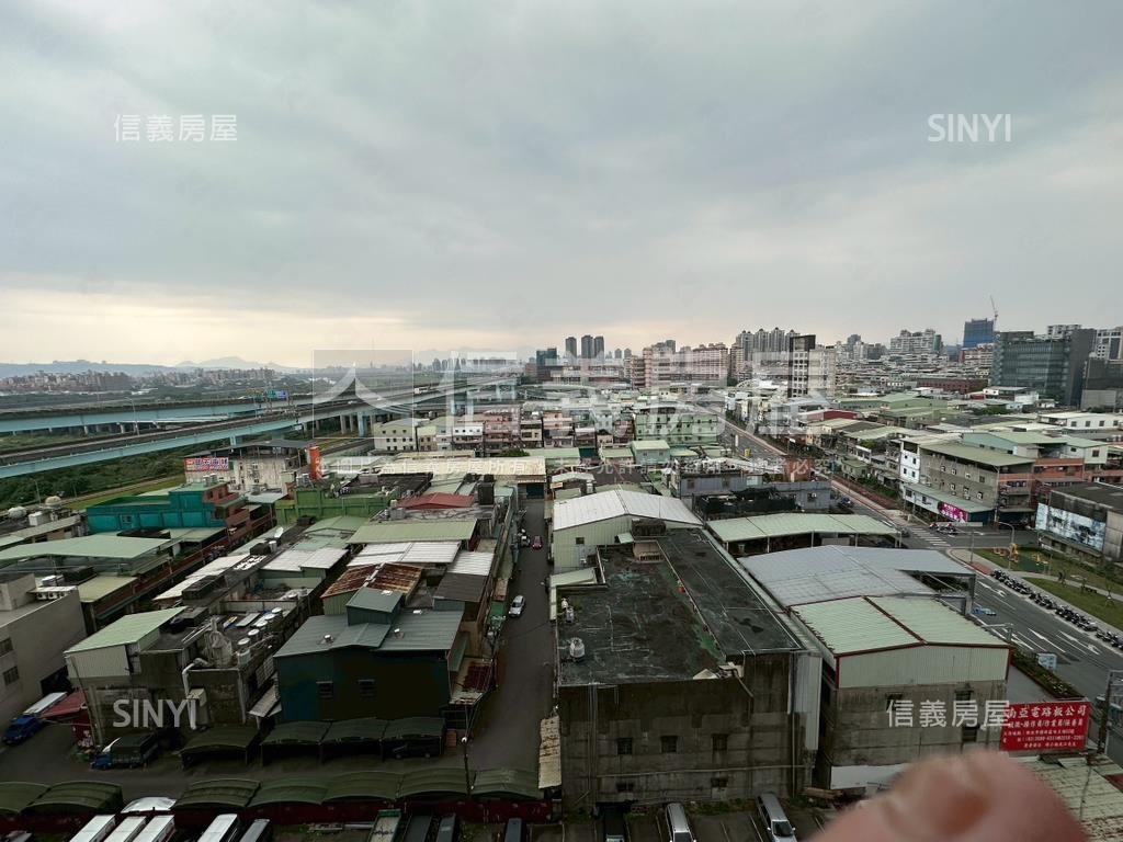 捷運８８８房屋室內格局與周邊環境