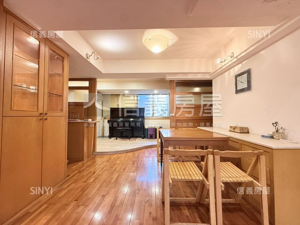 近美術館靜謐美寓房屋室內格局與周邊環境