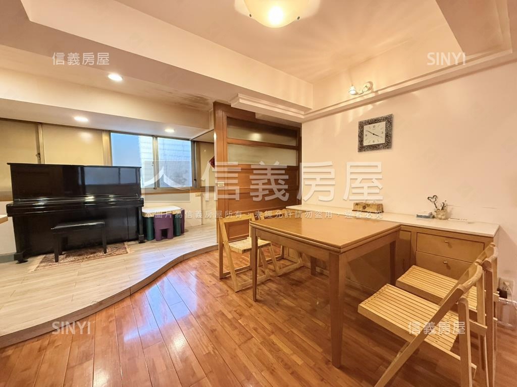 近美術館靜謐美寓房屋室內格局與周邊環境