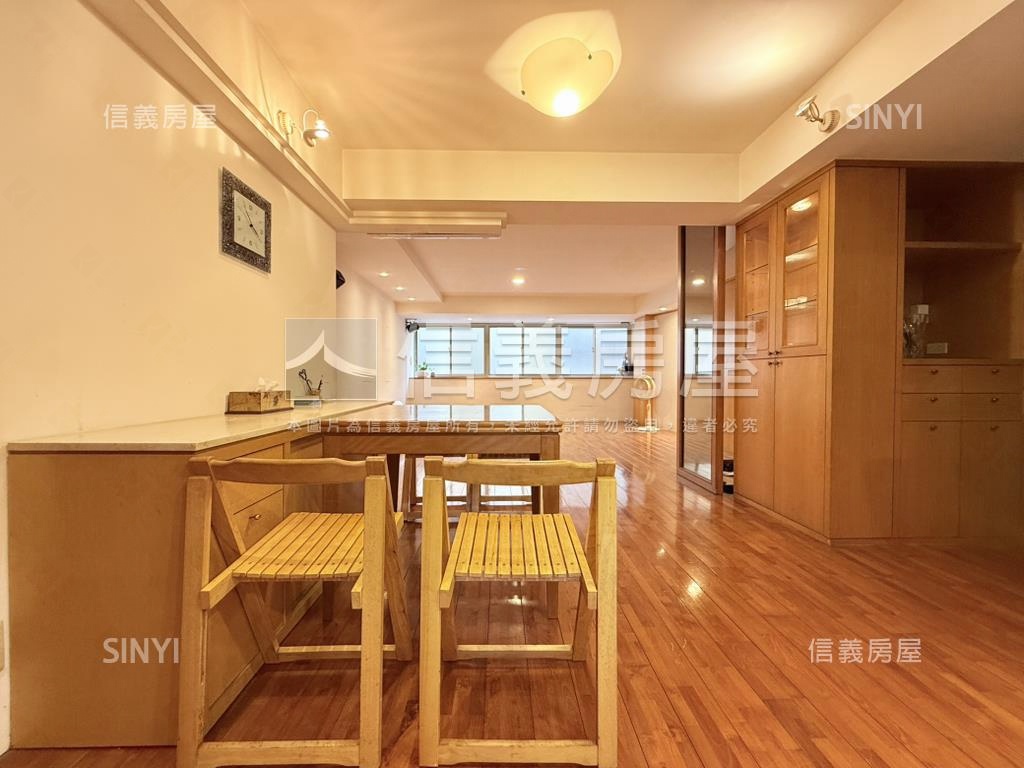 近美術館靜謐美寓房屋室內格局與周邊環境