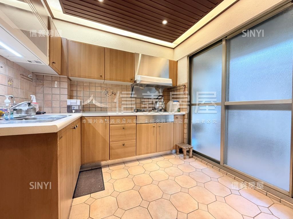 近美術館靜謐美寓房屋室內格局與周邊環境