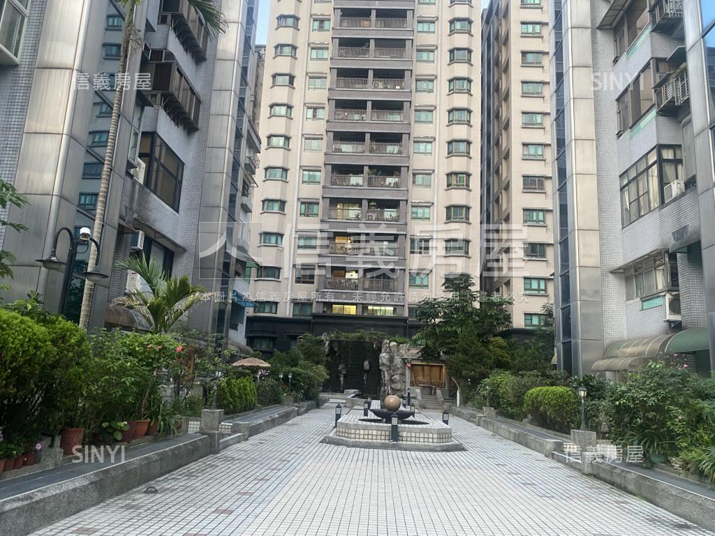水晶宮廷美３房＋車位房屋室內格局與周邊環境