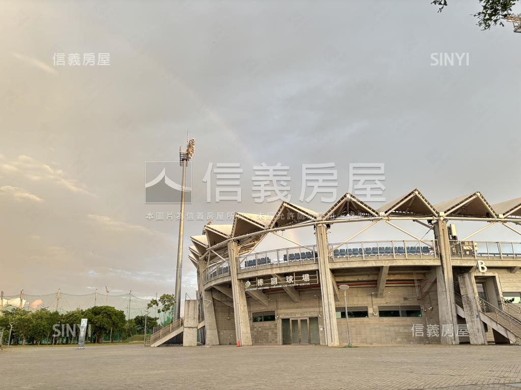 卓越城Ａ３邊間高樓有夠優房屋室內格局與周邊環境