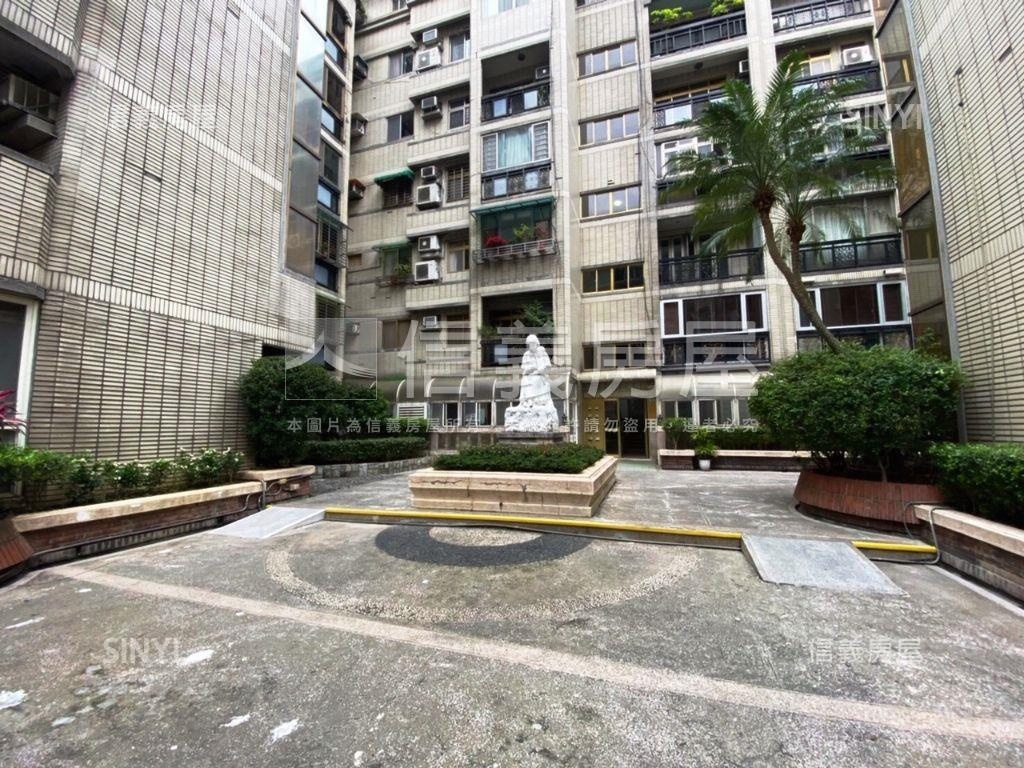 【主推】東區仁愛御府４房房屋室內格局與周邊環境