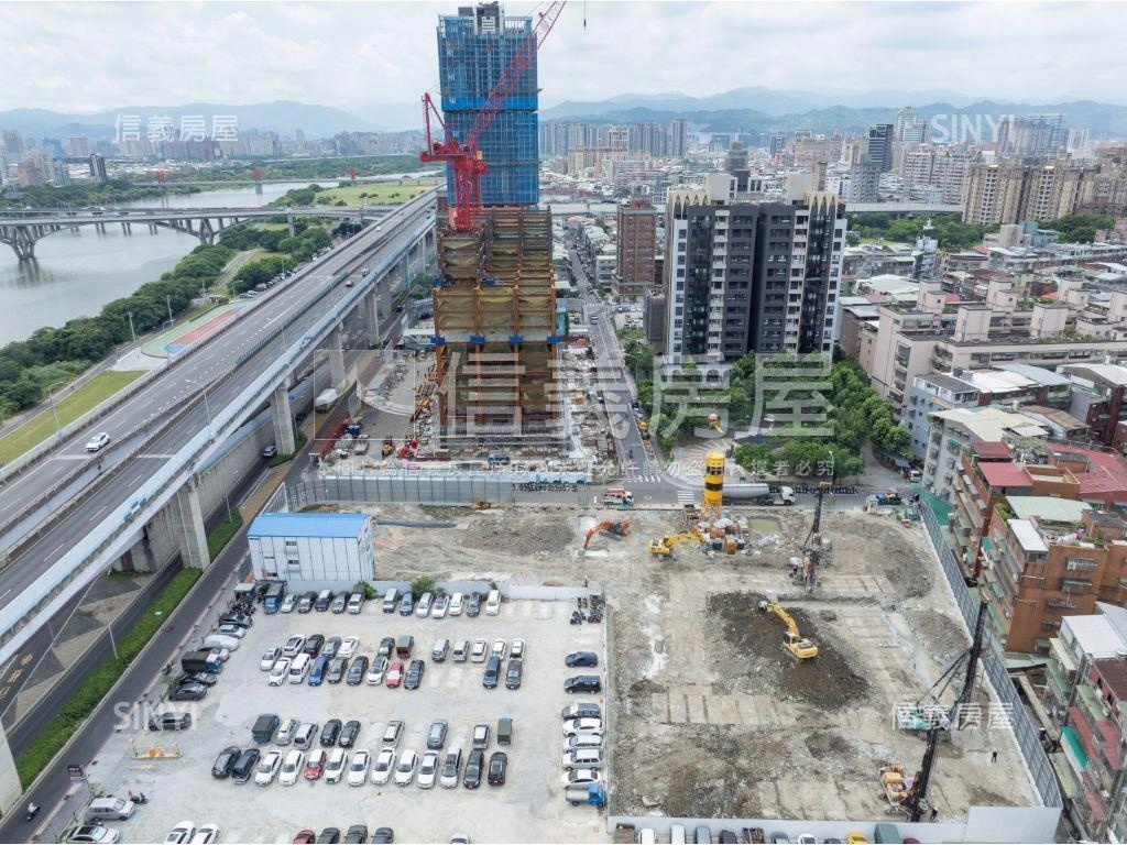 新濠一滙甜甜價可洽專人房屋室內格局與周邊環境