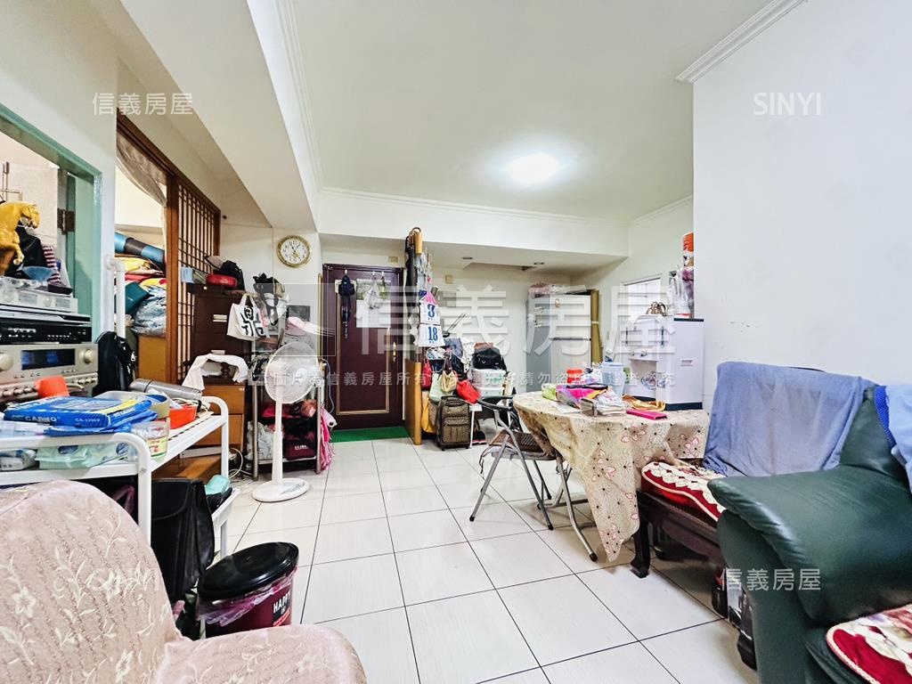 專任近捷運華廈３房房屋室內格局與周邊環境