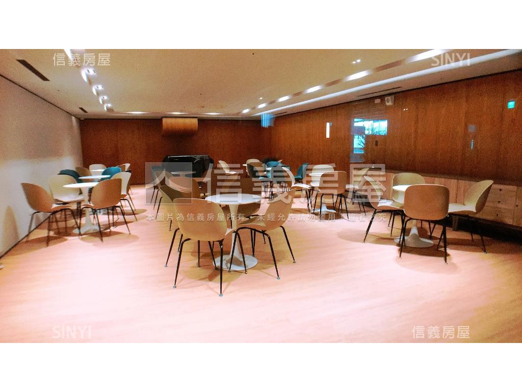 海洋都心美妝三房車位房屋室內格局與周邊環境