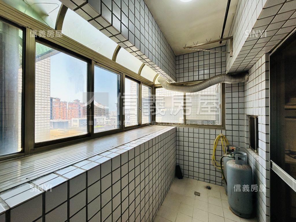 淡水高樓三房９９６萬房屋室內格局與周邊環境